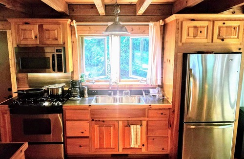 Highlands House | Whitewater Mountain Cabin on the Cullasaja River