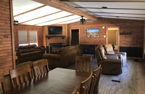 Deadwood Cottage | Whitewood Creek Cottage in Deadwood Along the Mickelson Trail