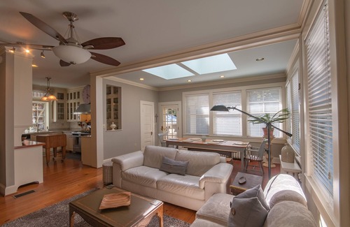 Lexington House | Whitewood Hall in Historic Downtown Lexington, Virginia