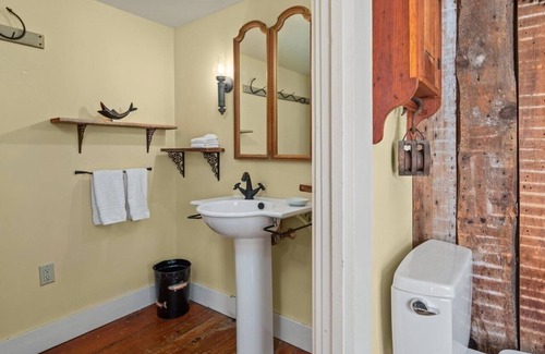 Addison Other | Whitford House Historic Retreat, sweeping views