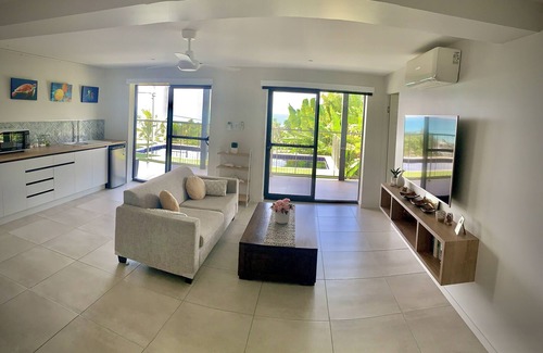 Airlie Beach Apartment | Whitsunday Dreams