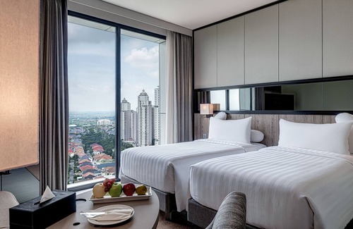 Surabaya Hotel | Whiz Luxe Hotel Spazio Surabaya