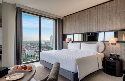 Surabaya Hotel | Whiz Luxe Hotel Spazio Surabaya