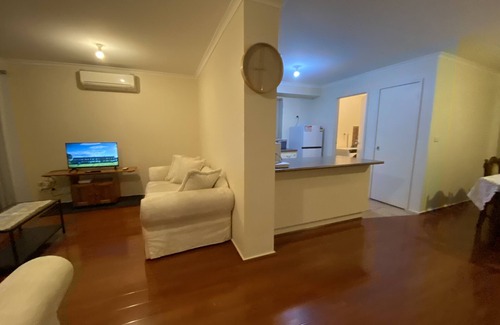 Carrum Apartment | Whole Double Story House- 4QB & 1SB- Carrum Beach- Fully Furnished- Free Parking