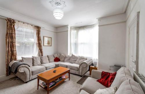 Retford House | Whole House Contractors Corporate Welcome