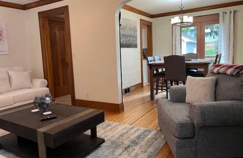 North Greece House | Whole house - Fenced Yard - New Inside