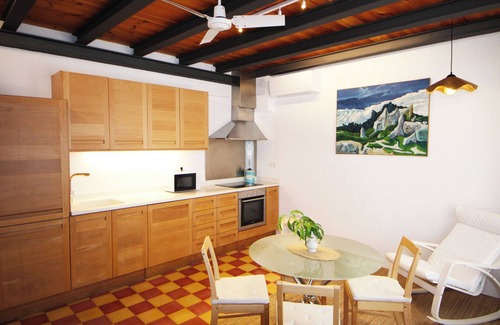 Mahon House | Whole house in the historic centre with little terrace