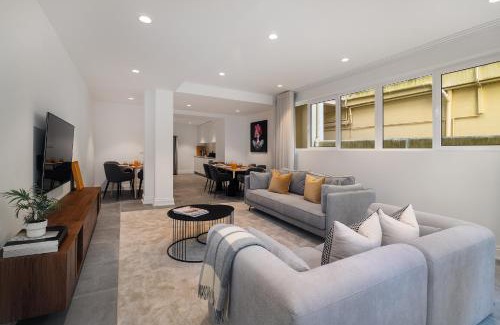 Sao Sebastiao da Pedreira Apartment | WHome Stylish Oasis near Parque Eduardo VII