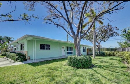 Garden Isles Villa | Why Orange you here