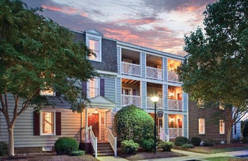 Williamsburg House | Why Worry?! Book Wyndham Kingsgate/2br-sleeps 8/4 to 14 nts