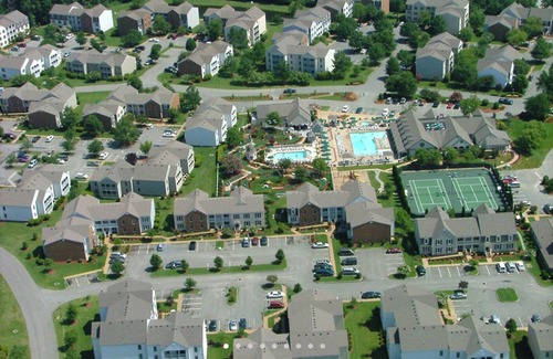 Williamsburg House | Why Worry?! Book Wyndham Kingsgate/2br-sleeps 8/4 to 14 nts