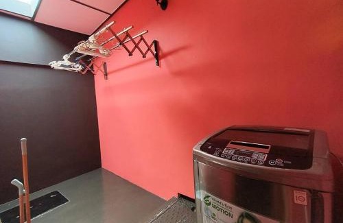 Ipoh House | Wi-Fi 100MB Free Ipoh Happy Big House SemiD TH24 16 pax