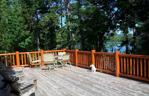 Sullivan Cabin | 'Wickyup' - Log Cabin onTunk Lake in DownEast Maine