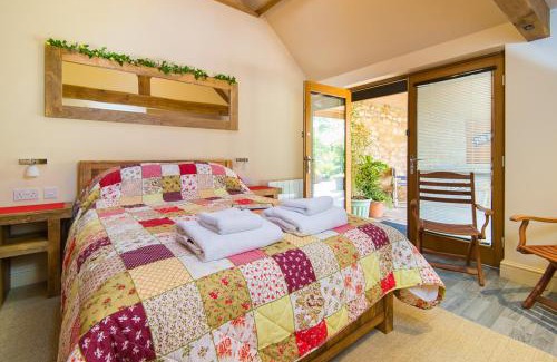 Bradford-on-Avon Bed & Breakfast | Widbrook Barns