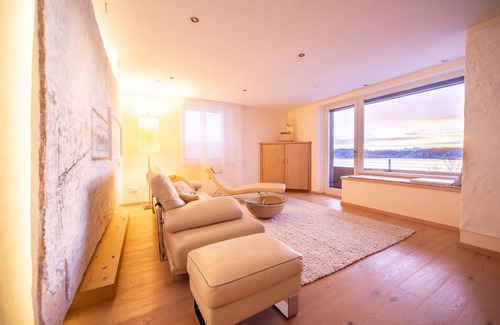 Pelham Apartment | Wide:view, 92 sqm upper floor, 2 separate bedrooms