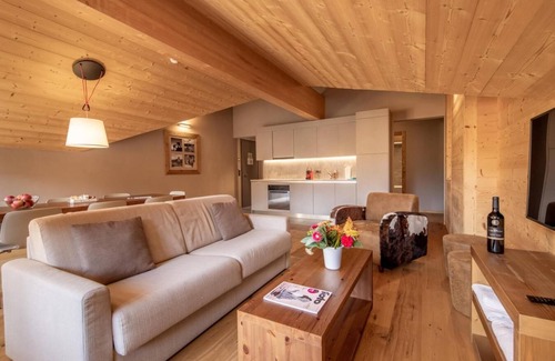 Zinal Apartment | Wifi, 150m from ski lifts, terrace, balcony, tv, ski locker, 63m², Zinal
