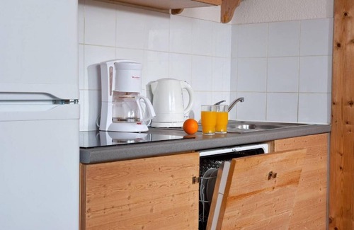 La Feclaz Apartment | Wifi, 300m from ski slopes, Ground floor, fitness, swimming pool, sauna, terrace, balcony, parking