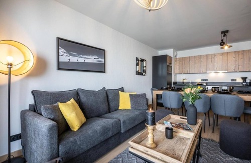 Montalbert Apartment | Wifi, 300m from ski slopes, swimming pool, sauna, hammam, balcony, parking, ski locker, 68-90m²