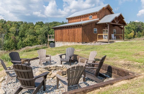 Rogers Cabin | WiFi & Adventure - Large Family-Friendly Cabin - Starlight Cabin - Red River Gorge, Kentucky!