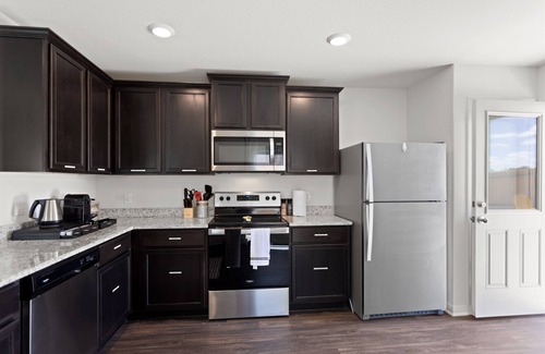 New Braunfels House | WiFi | Fire Pit | Trails | Weekly & Monthly Stay