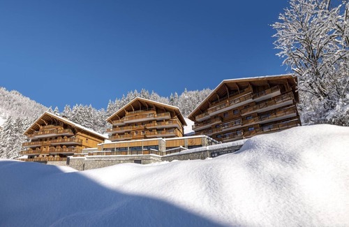 Le Grand-Bornand Apartment | Wifi, fitness, swimming pool, balcony, parking, tv, ski locker, 40m², Le Grand Bornand