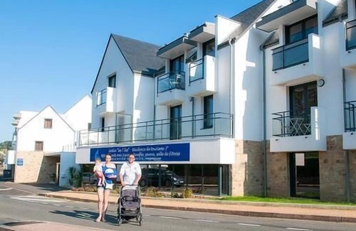 Perros-Guirec Apartment | Wifi, fitness, swimming pool, terrace, balcony, parking, tv, 35-40m², Perros-Guirec