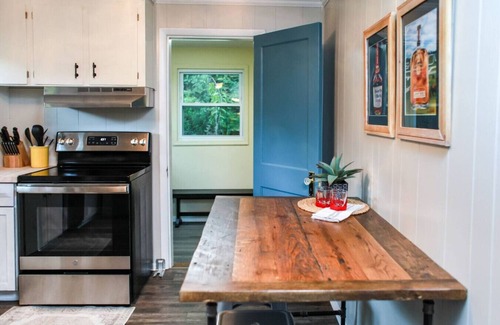 Denniston Apartment | WiFi & Pets - Alice Rocks - Cave Run Lake & RRG KY