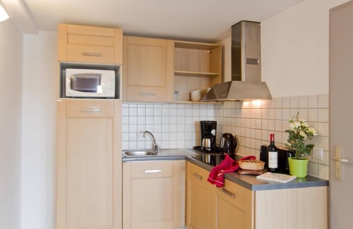 Plagne Centre Apartment | Wifi, ski-in/ski-out & foot of the slopes, fitness, tv, ski locker, 80-92m², La Plagne