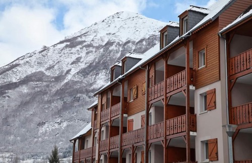 Luz-Saint-Sauveur Apartment | Wifi, view mountain, fitness, swimming pool, sauna, hammam, terrace, balcony, parking, tv