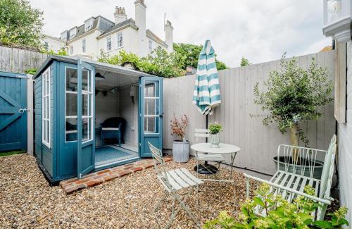 Aldeburgh House | Wigeon Cottage, Aldeburgh - Sleeps 4 - Adults only house