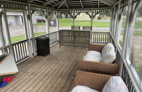 Coloma House | Wil-O-Paw Resort Unit #4