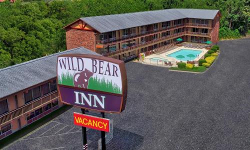 Gatlinburg - Pigeon Forge Hotel | Wild Bear Inn