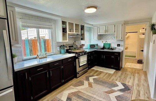 Poplar Grove House | Wild Bird Grove-Near Downtown SLC