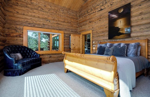 Steamboat Springs Cabin | WILD BLUE LODGE an incredible, ski out duplex