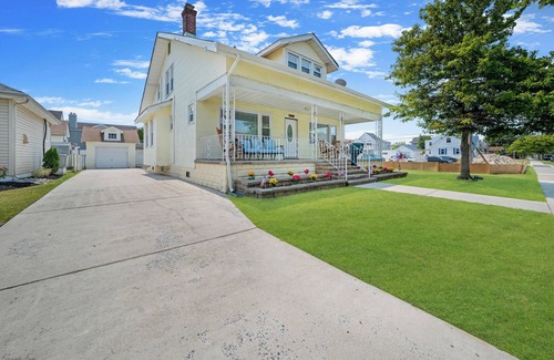 Cape May - Wildwood House | Wild Fudgie Wudgie - 5 Bedroom - Sleeps 14 - 1905 Central Ave - NWW