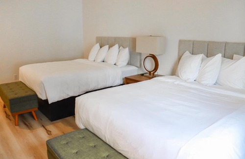 Gold Beach Hotel | Wild Iris Room at The Wildflower Inn
