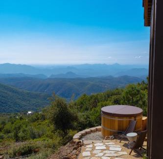 Julian House | Wild Moon Ranch Pickleball, Cedar Tub & Views