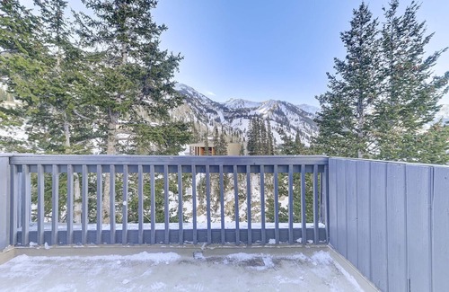Salt Lake Mountain Resorts Apartment | Wildcat Lodge - within minutes of Alta and Snowbird
