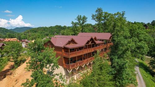 Sevierville House | Wilder by AvantStay 15min from Pigeon Forge 22ppl
