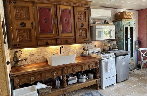 Mentone Cottage | Wilderness Country Inn: Italy