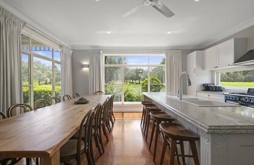 Lovedale House | Wilderness Grove Estate - Lovedale