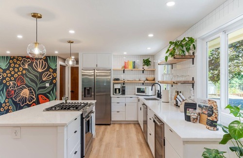 Yamhill House | Wildfern Ranch: 3-bedroom, 2-bathroom house in welcoming Yamhill with AC & WiFi