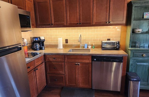 Franklin Cabin | Wildflower Hill Cabin