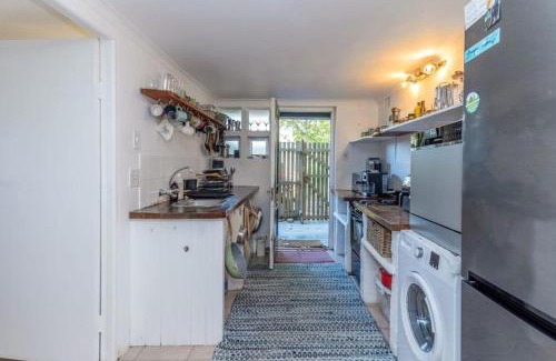Cape Peninsula Apartment | Wildlife and Ocean Cottage