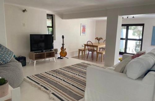 Cape Peninsula Apartment | Wildlife and Ocean Cottage
