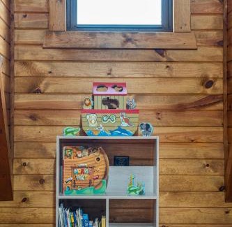 Elizaville House | Wildlife Cabin