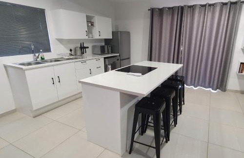 Greater Johannesburg Metropolitan Area Apartment | Wilgespruit Manor Flat
