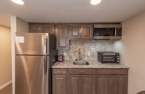 Thayerville Condo | Will O' The Wisp 203A: Lakefront Efficiency Condo, Access to Indoor Pool!