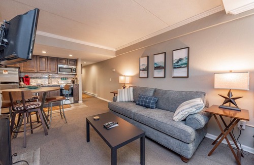 Thayerville Condo | Will O' The Wisp: 206A Efficiency/One Bath