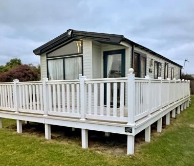 Camber Resort | Willerby Castleton,Camber Sands- sleeps 6 Entertainment passes not included